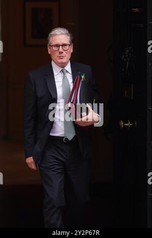 London, Großbritannien. 11 . September 2024 . Premierminister Sir Keir Starmer verlässt die Downing Street 10, um an den wöchentlichen Fragen des Premierministers der PMQ im parlament teilzunehmen, einen Tag nach der Teilnahme an der TUC-Konferenz in Brighton. Quelle: Amer Ghazzal/Alamy Live News Stockfoto