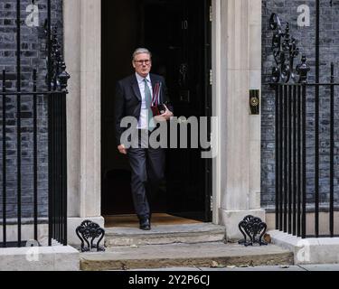 London, Großbritannien. September 2024. Premierminister Sir Keir Starmer verlässt die Downing Street 10 für Fragen des Premierministers im Parlament. Quelle: Imageplotter/Alamy Live News Stockfoto