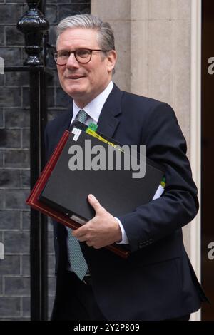 London, Großbritannien. September 2024. Der britische Premierminister Sir Keir Starmer verlässt die Downing Street für PMQs. Quelle: Justin Ng/Alamy Live News. Stockfoto