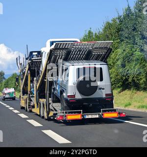 Bau der mercedes G-Klasse in graz Bau der mercedes G-Klasse Stockfoto