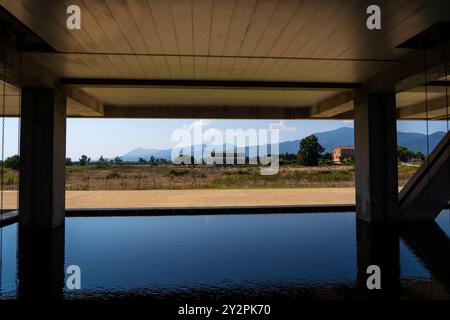 Mariana Museum, Musée archéologique de Mariana - Museu Archeulogicu di Mariana, Korsika, Frankreich. Entworfen vom Architekten Pierre-Louis Faloci. Stockfoto