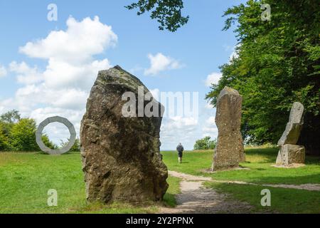 Heaven's Gate Granitskulpturen von Paul Norris im Longleat House, Wiltshire, Großbritannien Stockfoto