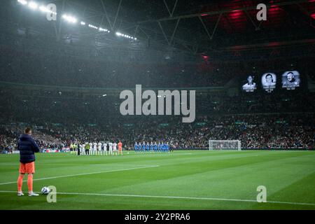 London, Großbritannien. September 2024. London, England, 11. September 2024: Schweigeminute vor dem Spiel der UEFA Nations League zwischen England und Finnland im Wembley Stadium in London. (Pedro Porru/SPP) Credit: SPP Sport Press Photo. /Alamy Live News Stockfoto