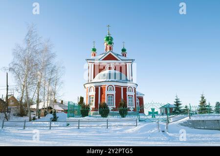 Blick auf die alte Kirche der 40 Märtyrer (1755) an einem frostigen Januartag. Pereslavl-Zalessky. Goldener Ring von Russland Stockfoto