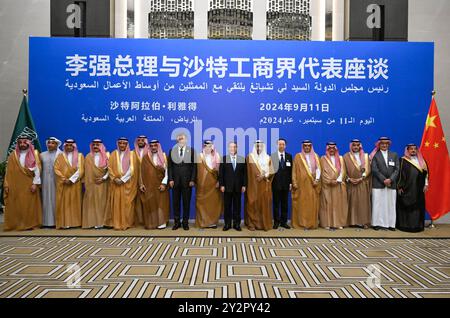 Riad, Saudi-Arabien. September 2024. Der chinesische Ministerpräsident Li Qiang trifft sich am 11. September 2024 mit Vertretern der saudischen Wirtschaft in Riad, Saudi-Arabien. Quelle: Rao Aimin/Xinhua/Alamy Live News Stockfoto