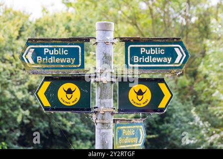 Ausschilderung zum Viking Way Public Bridleway in der Nähe von Barkston, Grantham, Lincolnshire. Stockfoto