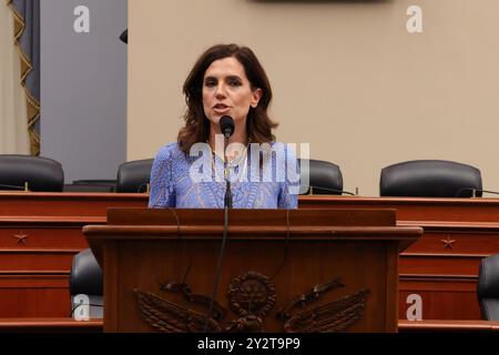 Washington, Usa. September 2024. Rep. Nancy Mace (R-SC) spricht bei einem Briefing im Repräsentantenhaus der Vereinigten Staaten. Briefing des Kongresses im Repräsentantenhaus der USA über die Bedrohungen des iranischen Regimes, einschließlich regionaler Destabilisierung, Terrorismus, Atomwaffen und innerstaatlicher Repression. Quelle: SOPA Images Limited/Alamy Live News Stockfoto