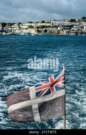 Blick vom Heck der St Mawes Ferry in Richtung Falmouth Cornwall UK Stockfoto