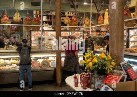 Di Palo's Fine Foods, Little Italy, New York City, USA 2024 Stockfoto