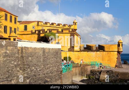 Die Festung Madeiras in der Hauptstadt Funchal wurde 1614 erbaut und beherbergt heute Ein Museum, Ausstellungen und Ein Restaurant Stockfoto