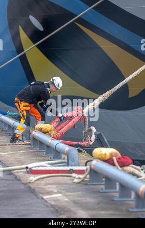 Göteborg, Schweden - Oktober 29 2022: Anlegeplätze eines großen Kreuzfahrtschiffs Stockfoto