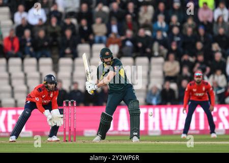 Matthew Short of Australia trifft beim ersten Spiel der Vitality IT20 Series England gegen Australien im Utilita Bowl, Southampton, Großbritannien, 11. September 2024 (Foto: Craig Thomas/News Images) Stockfoto