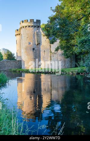 Ruinen von Whittington Castle in der Nähe von Oswestry in Shropshire, Großbritannien an einem Sommermorgen Stockfoto