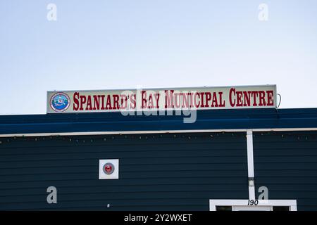 Schild für das Gemeindezentrum auf der NL 70 in Spaniard's Bay, Neufundland & Labrador, Kanada Stockfoto