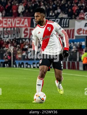 Der River Plate Atlético Club tritt beim CONMEBOL Libertadores Cup im Mas Monumental Stadium an. Stockfoto