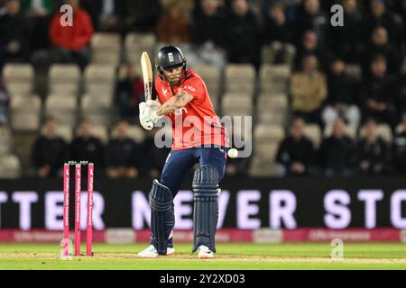 Southampton, Großbritannien. September 2024. Jordan Cox aus England während des ersten Spiels der Vitality IT20 Series England gegen Australien im Utilita Bowl, Southampton, Großbritannien, 11. September 2024 (Foto: Craig Thomas/News Images) in Southampton, Großbritannien am 11. September 2024. (Foto: Craig Thomas/News Images/SIPA USA) Credit: SIPA USA/Alamy Live News Stockfoto