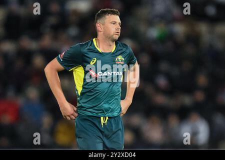 Southampton, Großbritannien. September 2024. Josh Hazlewood aus Australien reagiert, Josh Hazlewoodwährend des ersten Matches der Vitality IT20 Series England gegen Australien im Utilita Bowl, Southampton, Vereinigtes Königreich, 11. September 2024 (Foto: Craig Thomas/News Images) in Southampton, Vereinigtes Königreich am 11. September 2024. (Foto: Craig Thomas/News Images/SIPA USA) Credit: SIPA USA/Alamy Live News Stockfoto