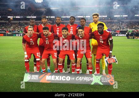 Arlington, Usa. September 2024. Team Canada posiert vor dem internationalen Freundschaftsspiel zwischen Mexiko und Kanada im AT&T Stadium. Endstand Mexiko und Kanada spielten 0:0. Am 10. September 2024 in Mexiko-Stadt. (Foto: Javier Vicencio/Eyepix Group) Credit: Eyepix Group/Alamy Live News Stockfoto