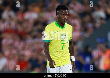 Asuncion, Paraguay. September 2024. Vinícius Jr. aus Brasilien, während des Spiels zwischen Paraguay und Brasilien für die 8. Runde der FIFA 2026-Qualifikation, am 10. September 2024 im Defensores del Chaco Stadium in Asuncion, Paraguay Foto: Diana Carrillo/DiaEsportivo/Alamy Live News Credit: DiaEsportivo/Alamy Live News Stockfoto