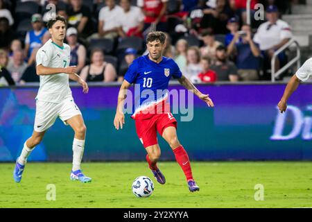 Cincinnati, Ohio, USA, 10. September 2024. USMNT Stürmer Christian Pulisic (10) kontrolliert den Ball. Die USMNT spielt Neuseeland in einem internationalen Freundschaftsspiel im TQL Stadium in Cincinnati, Ohio. Quelle: Kindell Buchanan/Alamy Live News Stockfoto