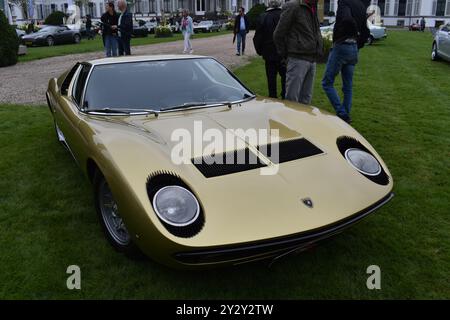 Soestdijk, Niederlande - 1. September 2023: Ein klassischer Lamborghini Miura Stockfoto