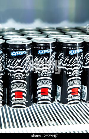 Veranstaltung - Coca-Cola Oreo Zero Sugar Limited Edition Lunch beim Launch der neuen Coca-Cola Oreo Zero Sugar Limited Edition im Prinz Charles am 11.09.2024 in Berlin. *** Event Coca Cola Oreo Zero Sugar Limited Edition Mittagessen beim Launch der neuen Coca Cola Oreo Zero Sugar Limited Edition bei Prinz Charles am 11 09 2024 in Berlin Copyright: XEventpressxKochanx Stockfoto