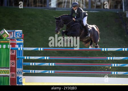 Calgary, Kanada - 6. September 2024. Kristaps Neretnieks aus Lettland, Riding Palladium KJV, treten im 1.60 m Tourmaline Cup während des CSIO Spruce Meado an Stockfoto