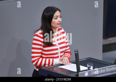 Berlin, Deutschland, 11.09.2024: Deutscher Bundestag: 184. Bundestagssitzung - Haushaltswoche: Reem Alabali-Radovan, SPD, Beauftragte der Bundesregierung für Migration, Flüchtlinge und Integration und Beauftragte für Antirassismus *** Berlin, 11 09 2024 Bundestagssitzung 184 Bundestagssitzung Haushaltswoche Reem Alabali Radovan, SPD, Beauftragte der Bundesregierung für Migration, Flüchtlinge und Integration und Beauftragte für Antirassismus Copyright: XdtsxNachrichtenagenturx dts 45767 Stockfoto