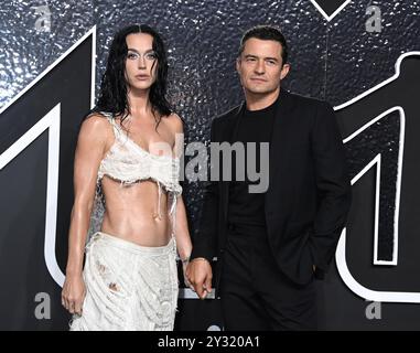 Elmont, USA. September 2024. Katy Perry und Orlando Bloom kamen am 11. September 2024 bei den MTV Video Music Awards 2024 in der UBS Arena in Elmont, New York, an © Tammie Arroyo/AFF-USA.com Credit: AFF/Alamy Live News Stockfoto