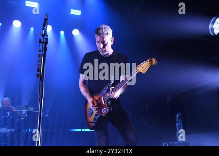 UK. September 2024. LONDON, ENGLAND - 11. SEPTEMBER: Nathan Connolly von Snow Patrol trat am 11. September 2024 in London auf. CAP/MAR © MAR/Capital Pictures Credit: Capital Pictures/Alamy Live News Stockfoto