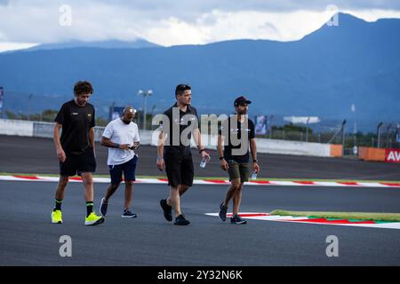 Shizuoka, Japan, 12.09.2024, AL HARTHY Ahmad (omn) Team WRT, BMW M4 GT3, Porträt, ROSSI Valentino (ita), Team WRT, BMW M4 GT3, Porträt, Trackwalk während der 6 Stunden von Fuji 2024, 7. Runde der FIA Langstrecken-Weltmeisterschaft 2024, vom 13. bis 15. September 2024 auf dem Fuji Speedway in Oyama, Shizuoka, Japan Stockfoto