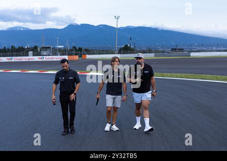 Shizuoka, Japan, 12.09.2024, FARFUS Augusto (BH), Team WRT, BMW M4 GT3, Porträt, LEUNG Darren (gbr), Team WRT, BMW M4 GT3, Porträt, Trackwalk während der 6 Stunden von Fuji 2024, 7. Runde der FIA-Langstrecken-Weltmeisterschaft 2024, vom 13. bis 15. September 2024 auf dem Fuji Speedway in Oyama, Shizuoka, Japan Stockfoto