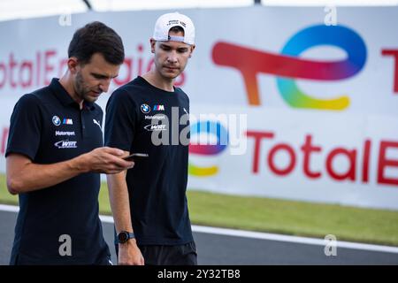 Shizuoka, Japan, 12.09.2024, VAN DER LINDE Sheldon (zaf), BMW M Team WRT, BMW Hybrid V8, Porträt während der 6 Stunden von Fuji 2024, 7. Runde der FIA Langstrecken-Weltmeisterschaft 2024, vom 13. Bis 15. September 2024 auf dem Fuji Speedway in Oyama, Shizuoka, Japan Stockfoto