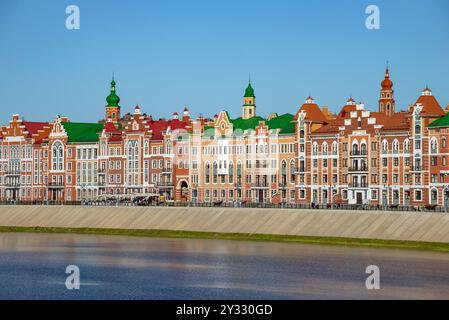 YOSHKAR-OLA, RUSSLAND - 31. AUGUST 2024: Blick auf den Brügge-Damm, Yoshkar-Ola. Republik Mari El Stockfoto