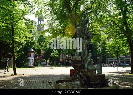 Europa, Deutschland, Hamburg, Neustadt, Großneumarkt, Szenetreff, Restaurants und Kneipen, Wochenmarkt, der Brunnen auf dem Platz von Doris WASC Stockfoto