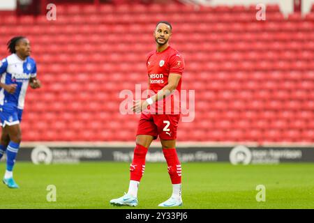 Oakwell Stadium, Barnsley, England - 7. September 2024 Barry Cotter (2) von Barnsley - während des Spiels Barnsley gegen Bristol Rovers, Sky Bet League One, 2024/25, Oakwell Stadium, Barnsley, England - 7. September 2024 Credit: Mathew Marsden/WhiteRosePhotos/Alamy Live News Stockfoto