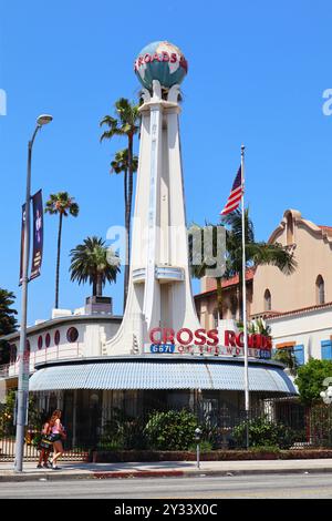 Crossroads of the World, erbaut 1936, ist ein historisches Wahrzeichen in Hollywood am 6671 Sunset Blvd, Los Angeles Stockfoto