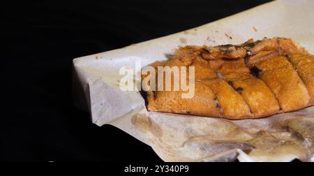 Schuss auf Terang Bulan oder süßen Martinabak. Typisch indonesisches Essen. Stockfoto
