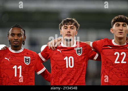 LUTON, ENGLAND – 09. SEPTEMBER: Thierno Ballo, Christoph lang, Florian Micheler aus Österreich schaut während der U21-Praktikantin auf, Kopf und Schultern Stockfoto