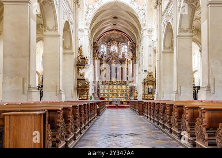 Prag, Tschechische Republik, 30. Mai 2024: Im Inneren der Kathedrale St. Clemens, auch bekannt als Kirche St. Kliment, befindet sich ein ruthenischer Byzanz Stockfoto