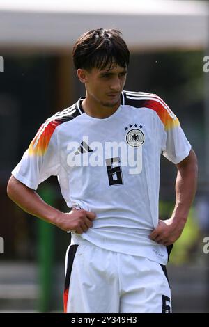 Duisburg, Deutschland. September 2024. EBA IS ( Deutschland U 17 ). Deutschland, DFB Fussball, vier Nationen Turnier, Deutschland U 17 vs Mexico U 17, Spielzeit 2024/2025, 07.09.2024 DFL/DFB-VORSCHRIFTEN VERBIETEN JEDE VERWENDUNG VON FOTOS ALS BILDSEQUENZEN UND/ODER QUASI-VIDEO Foto: Eibner-Pressefoto/Thomas Thienel Credit: dpa/Alamy Live News Stockfoto