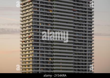 Hotel Maritim, Hochhaus und Wahrzeichen des Ostseebads Travemünde, Lübeck, Schleswig-Holstein, Deutschland, Europa Stockfoto