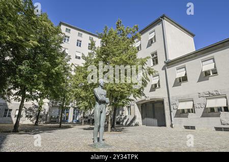 Statue von Richard Scheibe, Bundesministerium für Verteidigung, Bendlerblock, Gedenkstätte für den Widerstand, Stauffenbergstraße, Tiergarten, Mitte, Berlin, Keim Stockfoto