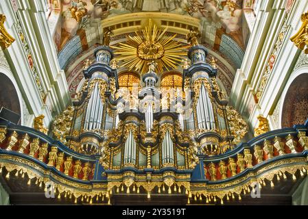 Pfeifenorgel, 1721, in der Basilika in Święta Lipka, Kloster, Wallfahrtsort, ehemals Jesuit, Gebiet der Mazurischen Seen, Woiwodschaft Ermland-Masuren, Polen Stockfoto