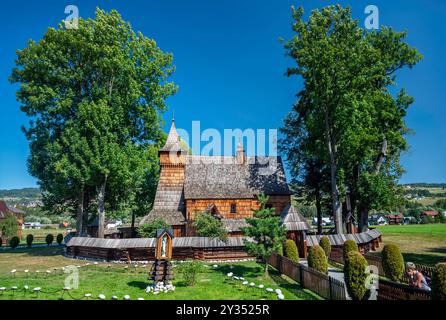 Erzengelkirche St. Michael, Holzkirche im gotischen Stil, 15.-17. Jahrhundert, UNESCO-Weltkulturerbe, Dorf Dębno, Podhale, Malopolska, Polen Stockfoto