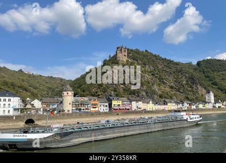 LIEBENSTEIN am Mittelrhein, Deutschland mit dem Schlosshotel auf die Stadt. Foto: Tony Gale Stockfoto