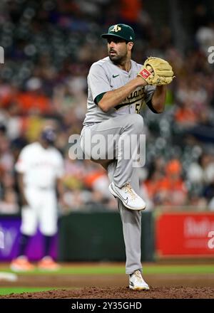 Oakland Athletics Pitcher Scott Alexander (54) im neunten Inning während des MLB Baseballspiels zwischen den Oakland Athletics und den Houston Astros o Stockfoto