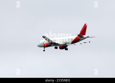 Avianca, (Aerovias del Continente Americano S.A.), Airbus A320, Santa Cruz Island, Galápagos, Ecuador, Südamerika Stockfoto