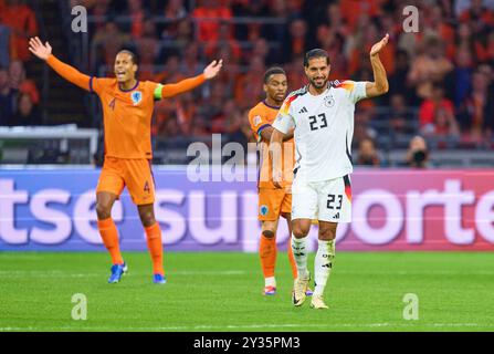 Emre Can, DFB 23 Virgil VAN DIJK, NL 4 im Spiel der UEFA Nations League 2024 NIEDERLANDE, Deutschland. , . Am 10. September 2024 in Amsterdam, NL. Fotograf: ddp Images/STAR-Images Credit: ddp Media GmbH/Alamy Live News Stockfoto