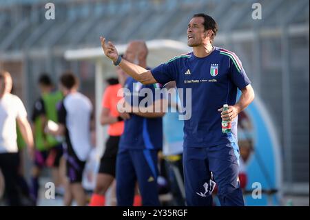 Italias U20-Trainer Bernardo Corradi während des Spiels Elite League Italien U20 - Deutschland U20 im „Manlio Scopigno“-Stadion in Rieti, Italien am 10. september 2024 Stockfoto